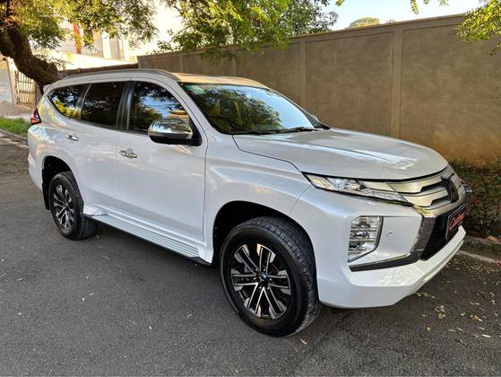 MITSUBISHI PAJERO SPORT 2.4 16V MIVEC TURBO DIESEL HPE-S AWD AUTOMÁTICO
